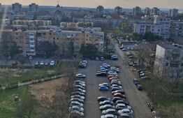 Apartament 2 camere de vânzare – decomandat, 52 mp – zona Vest
