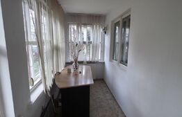 Casa cu 3 camere, curte verde si spatioasa 400 mp,zona Bariera Bucuresti