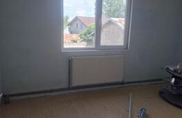 Casa tip duplex cu 2 apartamente P+1+M, 229.40 mp, zona Targsoru Vechi