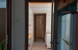 Apartament 3 camere, 75 mp, Etaj 2, zona Centru 