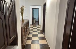 Apartament cu 3 camere, 62 mp, zona Republicii