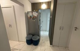 Apartament cu 2 camere, zona Republicii