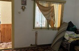 Casă individuală cu 4 camere și foișor, 133 mp, zonă Bușteni