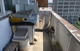 Apartament 2 camere semidecomandat, 45.50 mp utili + balcon 10.10 mp, zona Sud