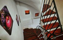 Casa de vanzare, 180 mp, zona Bușteni