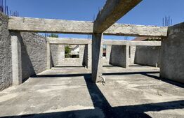 Casa în constructie