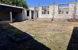 Casa în constructie