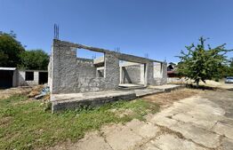 Casa în constructie