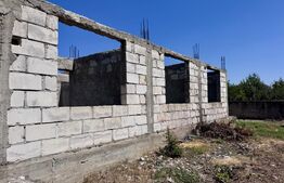 Casa în constructie