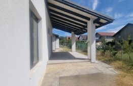 Casa de vanzare, 245 mp, teren 400 mp, zona Strejnicu 