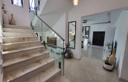 Casa de vanzare, 200 mp, zona Albert 