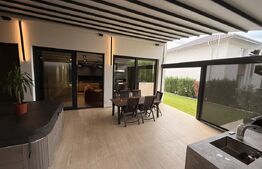 Casa premium de vanzare, teren de 778 mp, com Paulesti. 