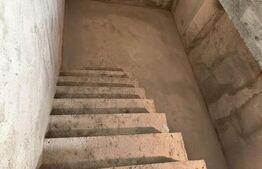 Casa de vanzare, 377 mp, 1.338 mp teren, zona Strejnic