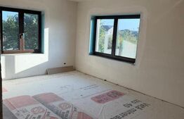Casa de vanzare, 377 mp, 1.338 mp teren, zona Strejnic