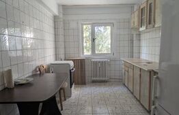 Apartament 4 camere decomandat, 2 băi, parter, zona Caraiman