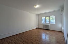 Apartament 4 camere decomandat, 2 băi, parter, zona Caraiman