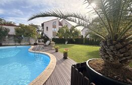 Casa premium, ultracentrala  cu piscina si 1249 mp teren. 