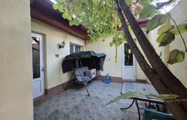 Casa de vanzare Democrației, Ploieşti