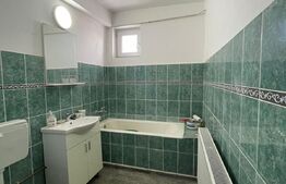 Apartament 3 camere decomandate, 86 mp, boxa, zona Hale