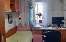 Apartament 3 camere, decomandat, 52 mp, zona democratiei