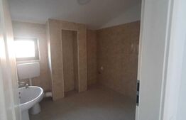 Apartament cu 3 camere, zona centrala, 60 mp