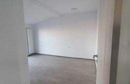 Apartament cu 3 camere, zona centrala, 60 mp