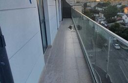 Apartament cu 3 camere, zona centrala, 60 mp