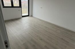 Vând duplex la cheie - suprafață utilă este de 110 m2 ,   3 dormitoare