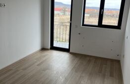 Vând duplex la cheie - suprafață utilă este de 110 m2 ,   3 dormitoare