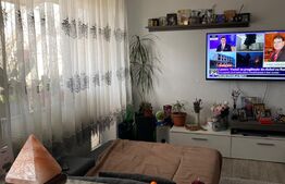 Apartament cu 3 camere, 60 mp, zona Closca