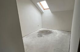 Apartament de 3 dormitoare, living open space, zona liniștita, 93 mp