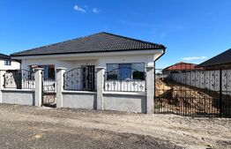 Zona liniștită! Casa în cartier rezidențial, 107mp, 496 mp teren