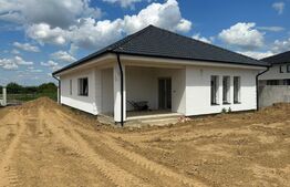 Zona liniștită! Casa în cartier rezidențial, 107mp, 496 mp teren