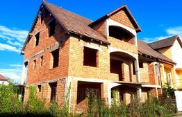 Casa P+1+2 / Cladire de apartamente 