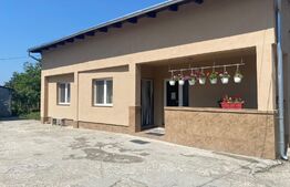 Casa 132 mp + 400 mp hala pentru productie / depozitare + 1600 teren intravilan front 27 mt