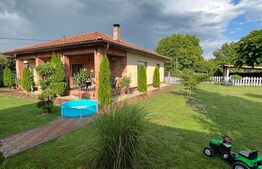 Casa cu 4 camere, 150 mp, teren 1000 mp, zona Bercu Rosu 