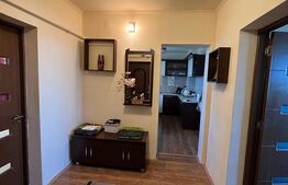 Apartament spațios cu 3 camere pe strada Closca