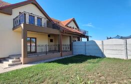 Duplex 3 camere + living