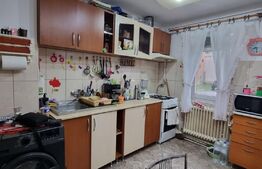 Apartament 3 camere,zona Micro16 Parter