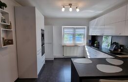 Apartament 3 camere, zona Carpati 2 Parter