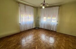 Casă cu Spațiu Comercial în Zona Soarelui