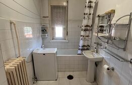 Casă cu Spațiu Comercial în Zona Soarelui