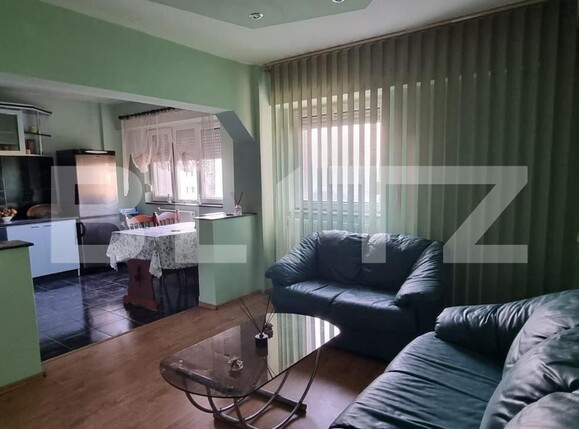 Apartament de închiriat 4 camere Micro 17 - 127656AI | BLITZ Satu Mare | Poza1