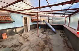 Casa cu etaj 200 mp + 40 de ari teren intravilan In Botiz strada principala 