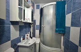 Apartament 3 camere etaj 2  micro 14 la pret de 2 camere  mobilat si utilat 