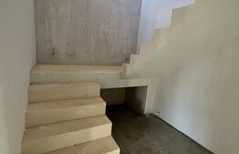 Casă Tip Duplex în Martinesti