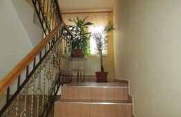 Casa spațioasă și rafinată cu multiple facilități în zona Piața Mica