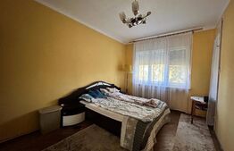 Apartament 3 camere decomandat etaj 1  zona spitalul vechi 