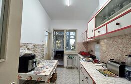 Apartament 3 camere decomandat etaj 1  zona spitalul vechi 