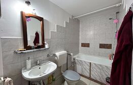 Casa pe 2 nivele suprafata 240 mp utili + 475 mp teren 